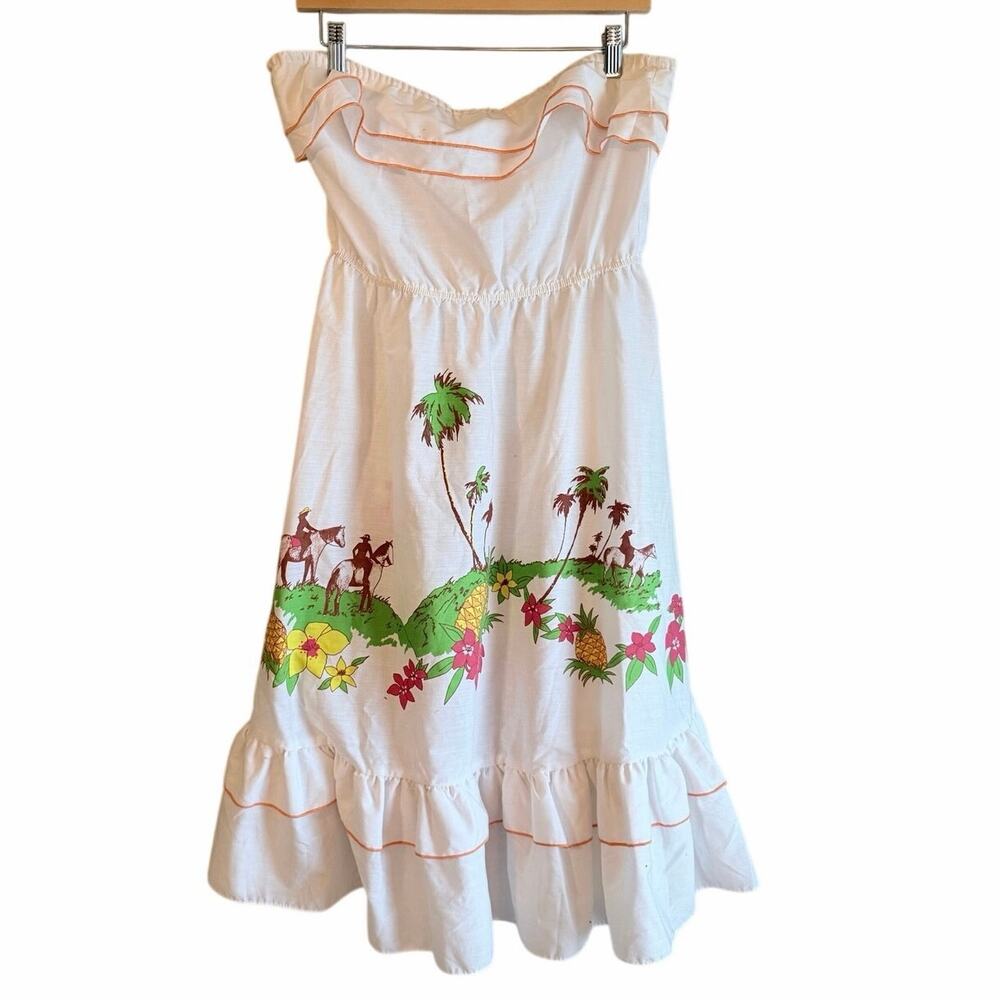 Vintage 1970s white strapless Hawaiian ruffle dress horses pineapples tropical